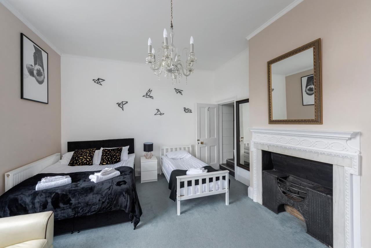 Cotswold Manor House - Country House Retreat With Hot Tub, Ideal For Large Groups 佩蒂法兰西 外观 照片